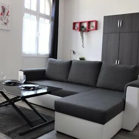 公寓 Studio Au Pied De La Gare